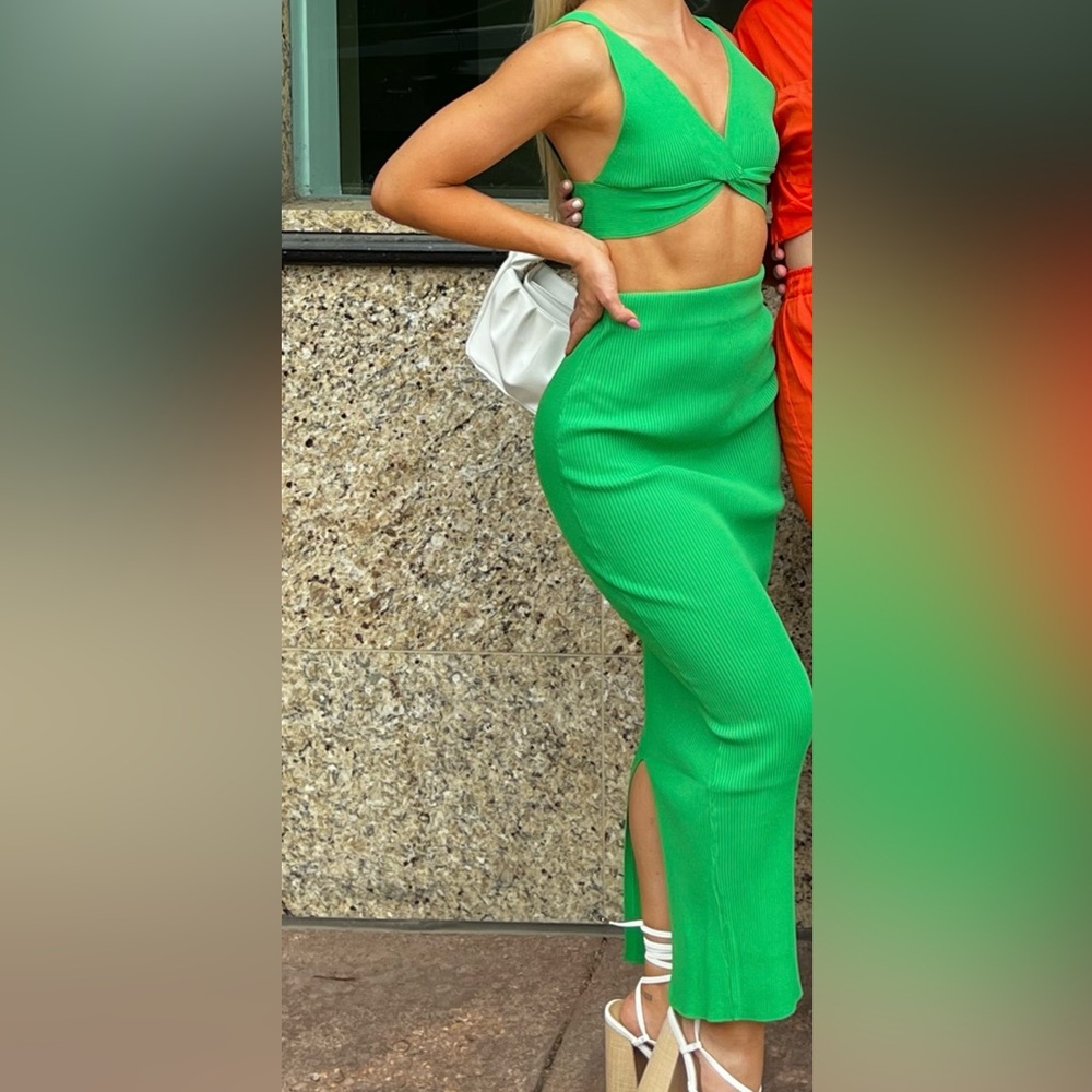 Meshki Green Two Piece Maxi Skirt Set xxs
